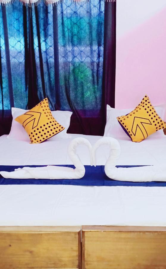 Hotel Gunjan Puri Exterior photo