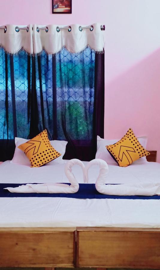 Hotel Gunjan Puri Exterior photo